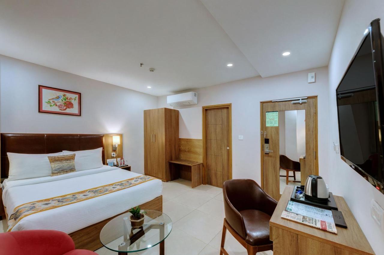 The Beacon Hotel Вадодара Экстерьер фото